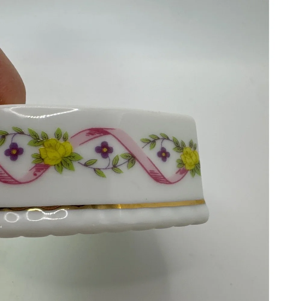 Vintage Lord & Taylor Heart Porcelain Trinket Box Rose Bud Lid Made in Japan